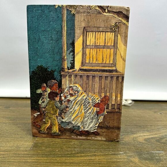 Vintage 1970 Holt Reader Book Sounds After Dark Spooky Halloween Decor Prop HB - Picture 7 of 13